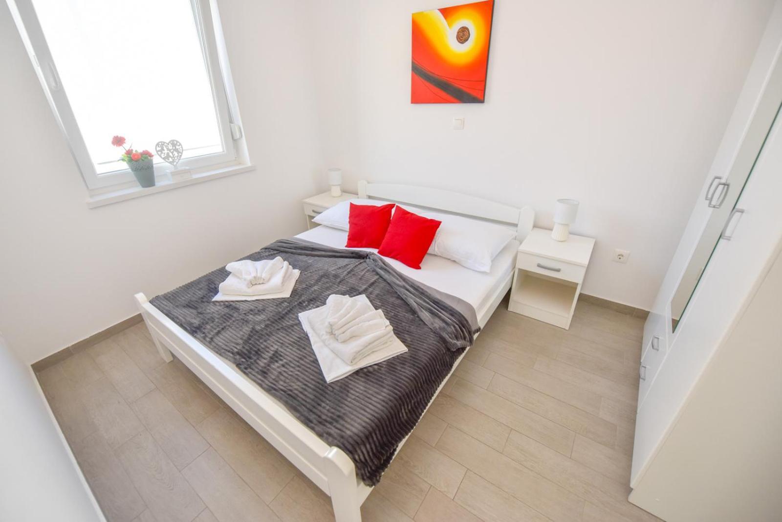 Apartments Yoko Novalja Eksteriør bilde